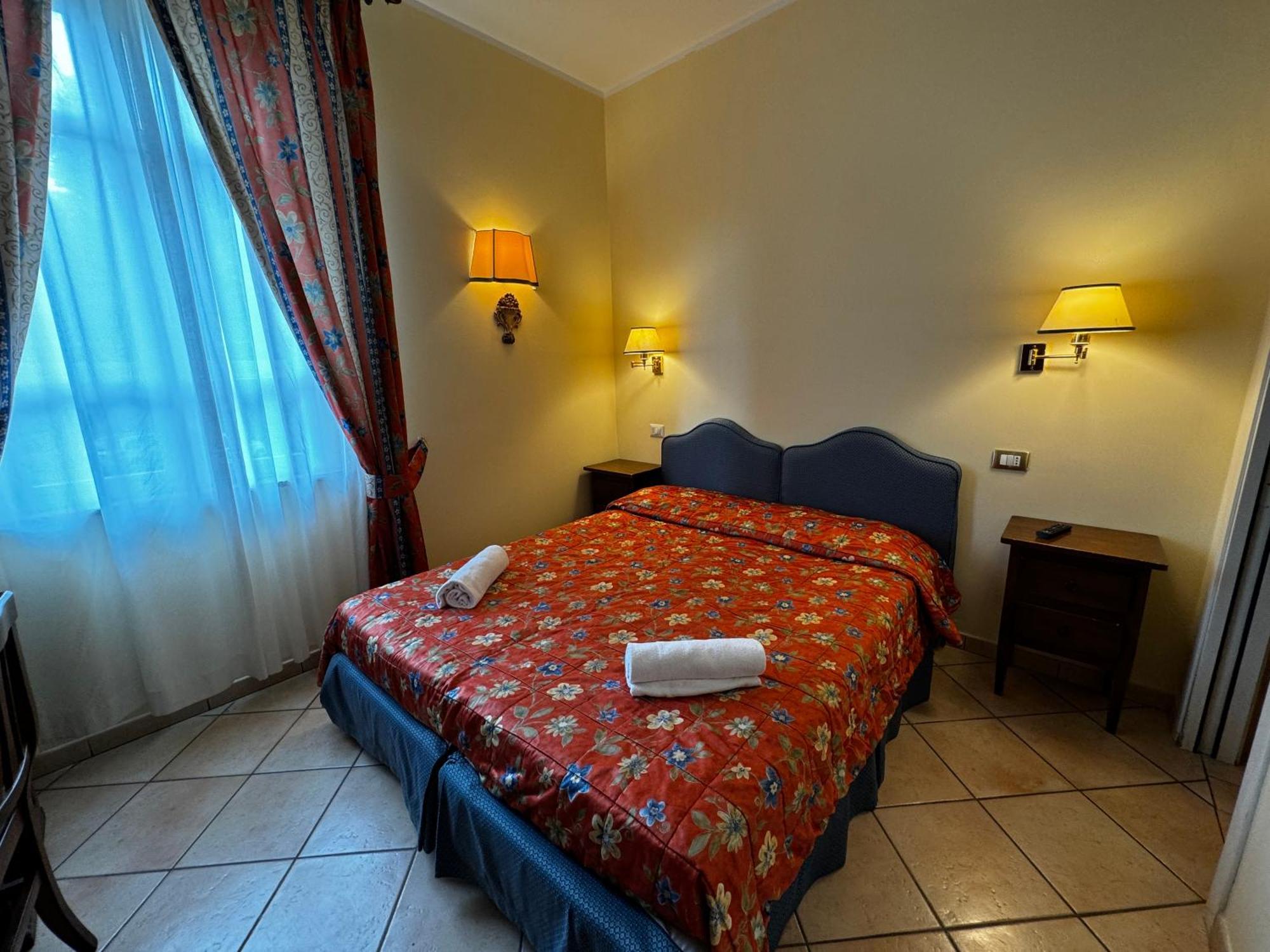 Villa Le Camelie סיינה מראה חיצוני תמונה